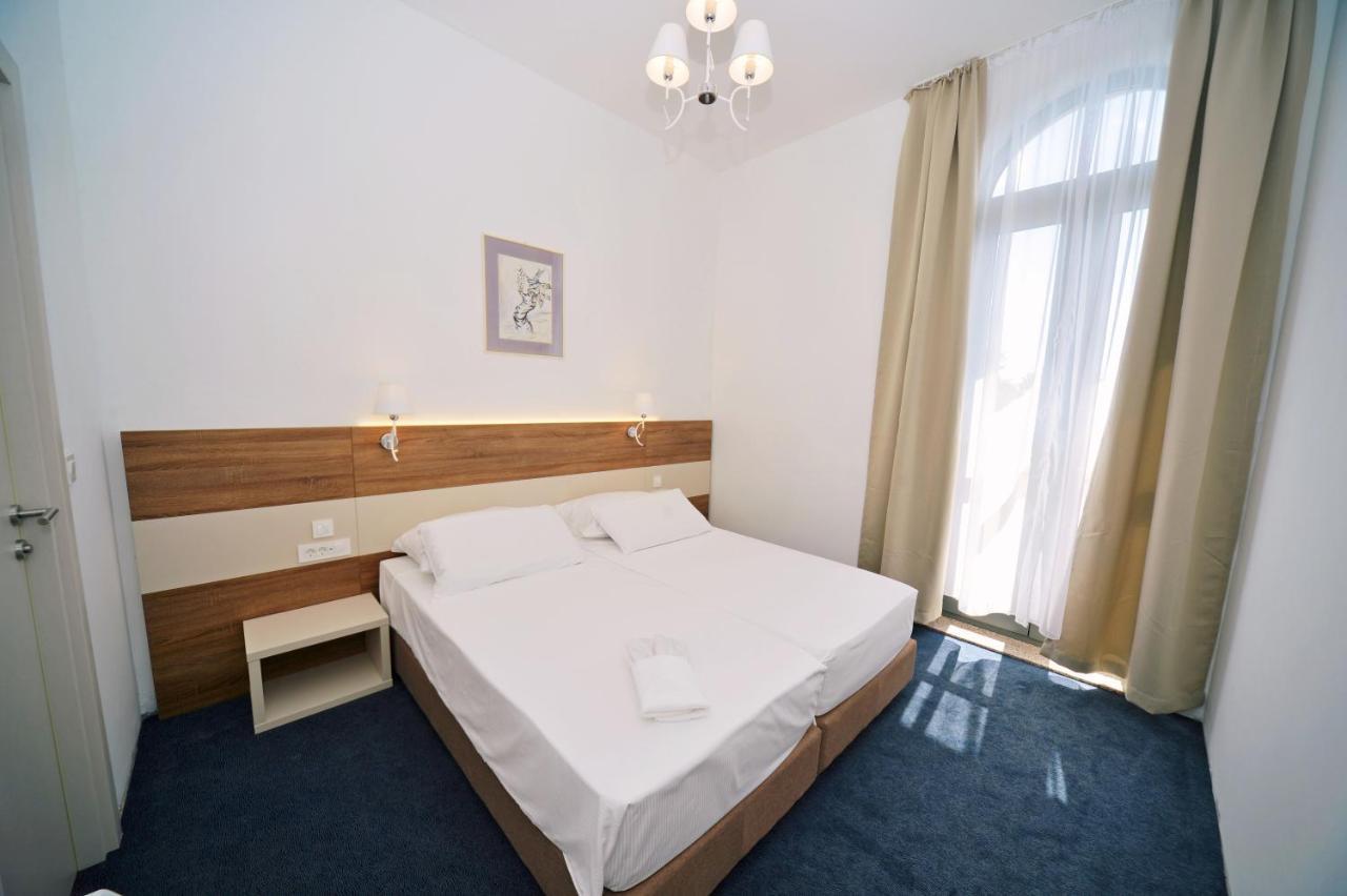 Boutique Hotel Mali Raj Opatija Bagian luar foto