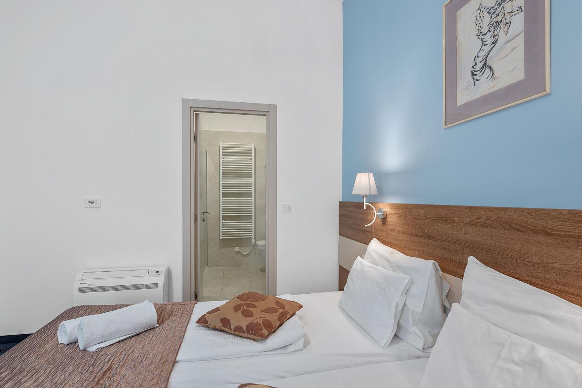 Boutique Hotel Mali Raj Opatija Bagian luar foto
